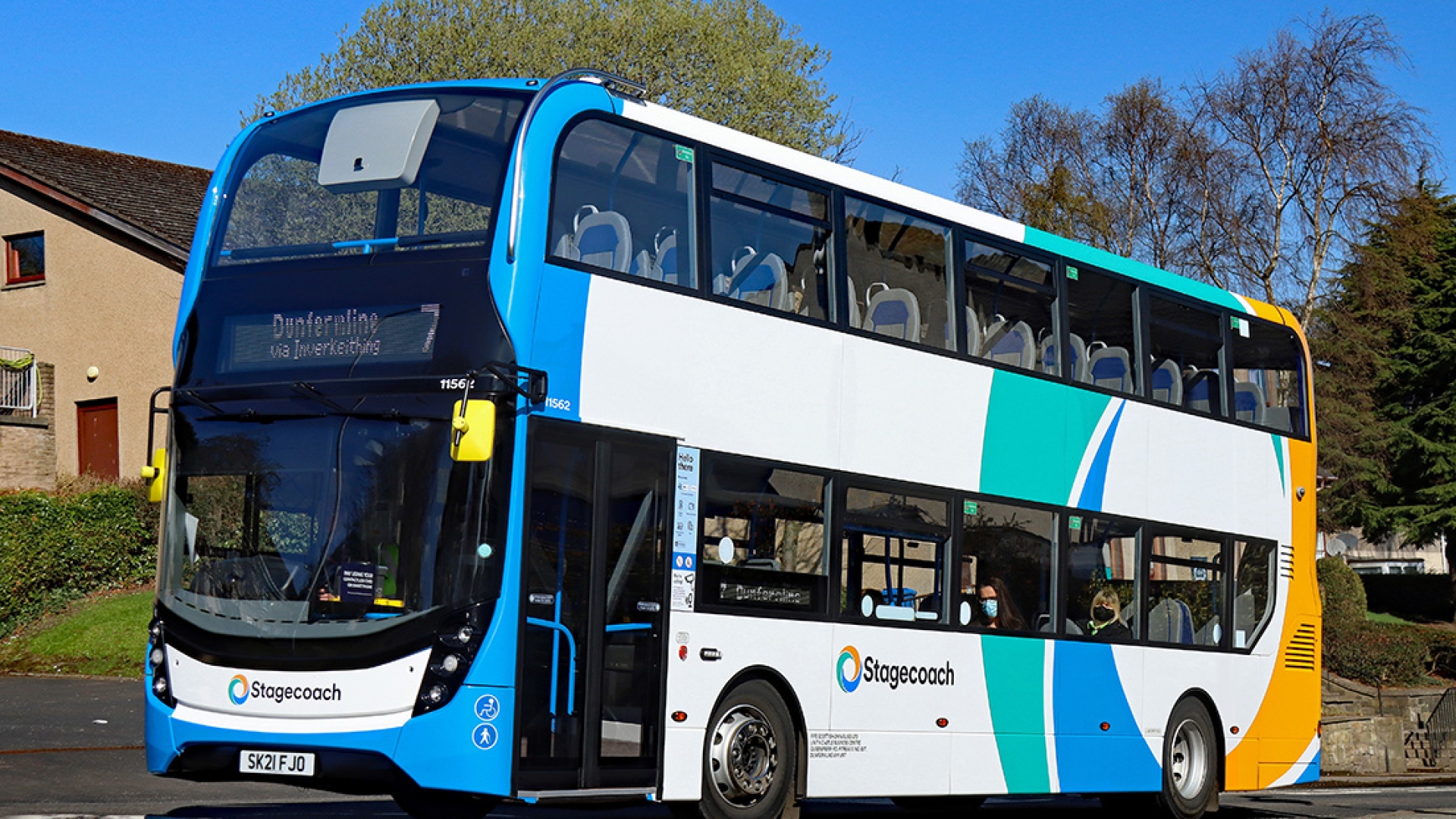 Cummins b6 7 k mmert sich um gro e britische busbestellung cummins inc 
